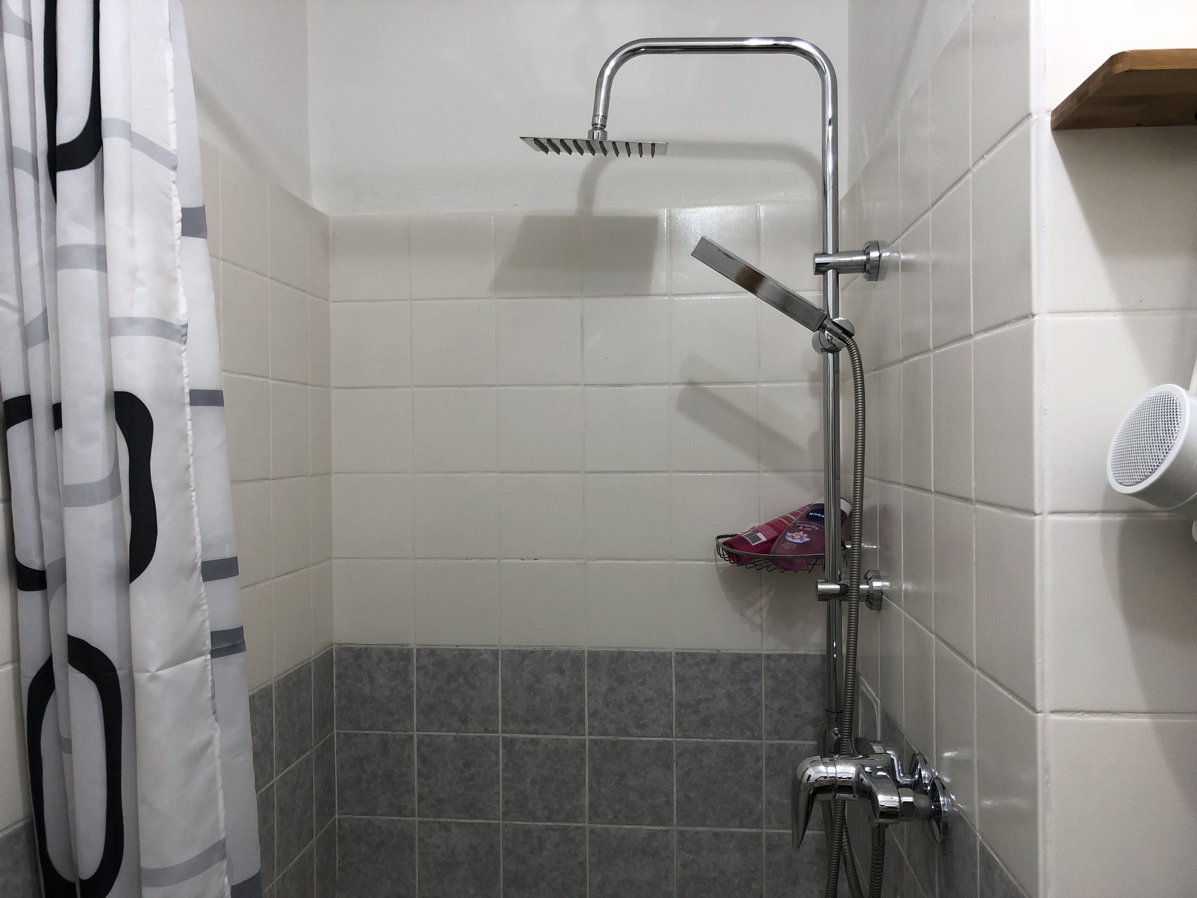 Apartment | Dusche im Bad