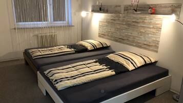 Apartment | 2 Schlafzimmer, Schreibtisch, Verdunkelungsvorhänge