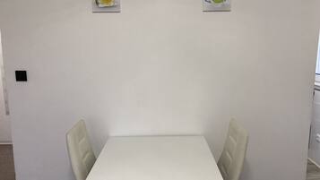 Apartment | In-room dining