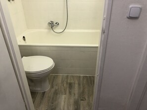Bathroom - Wohnung in Erlangen (Erlangen)