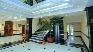 Lobby lounge - Regal Palace Samarkand (Samarkand)