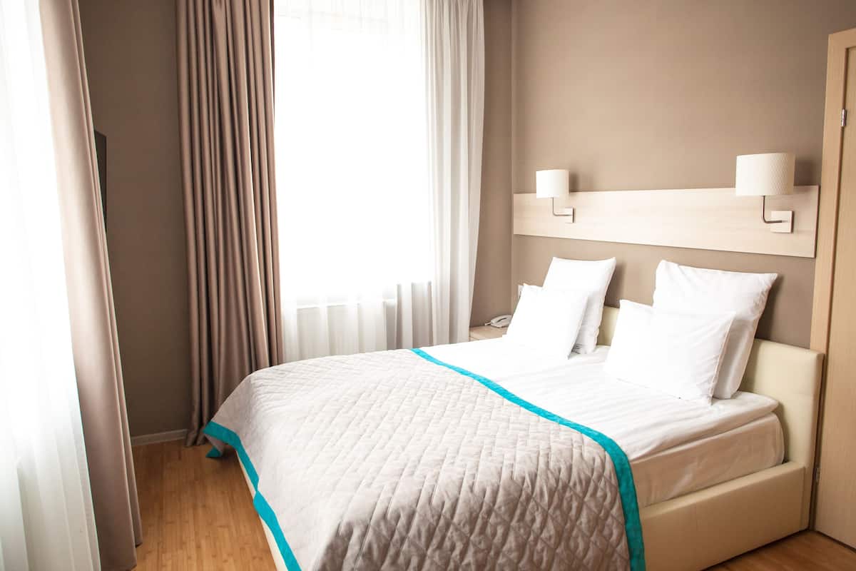 1 bedroom, premium bedding, individually decorated, blackout curtains