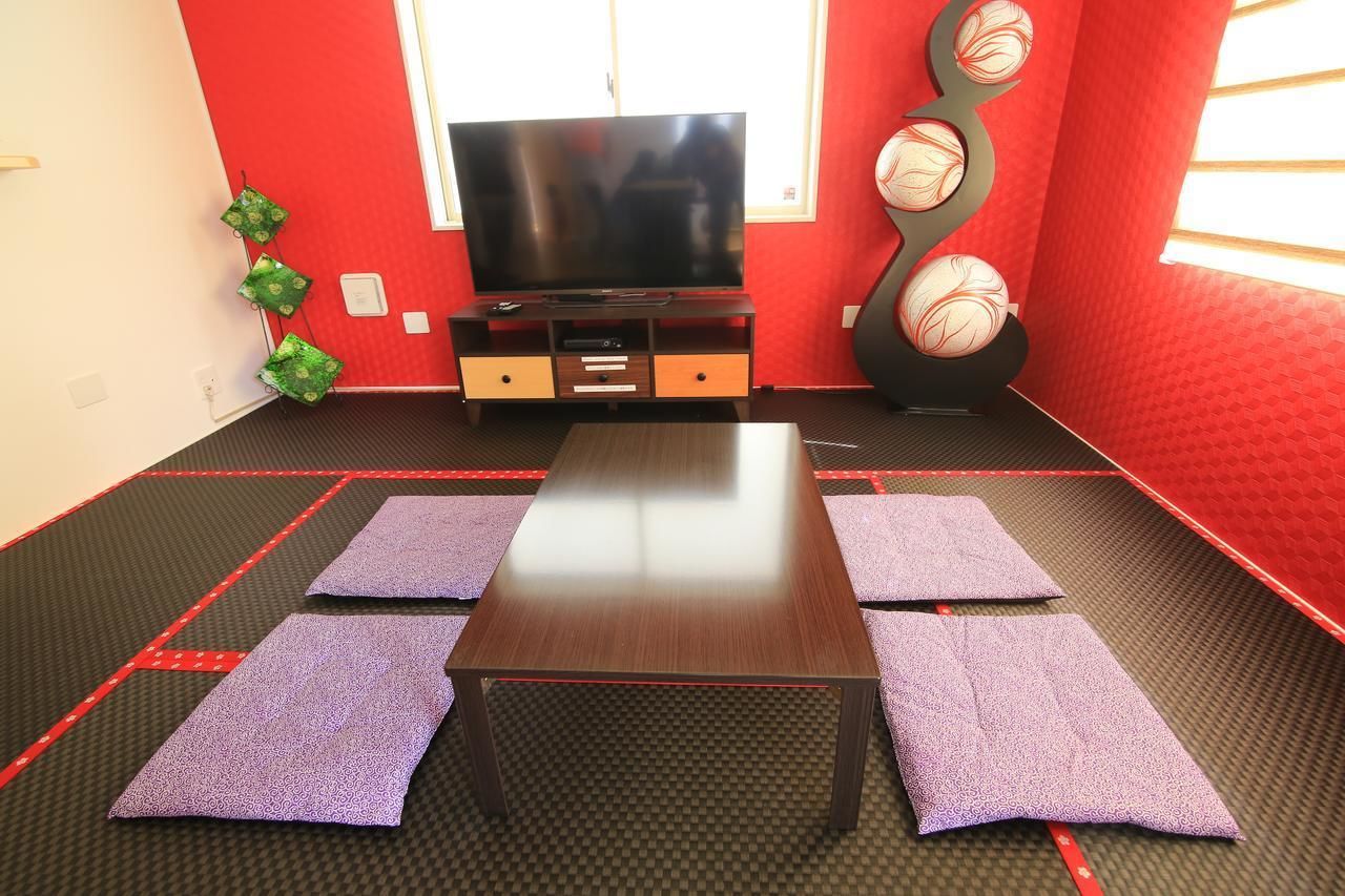 TV de tela plana, DVD player