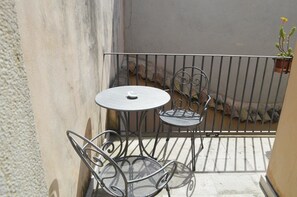 Quarto triplo (Attic) | Sacada