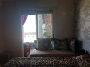 Appartement, 1 chambre, non-fumeurs | Bureau, draps fournis