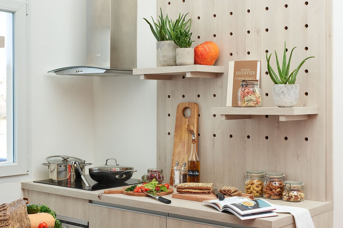 family suite, 1 bedroom, kitchenette | private kitchen | mini-fridge, microwave, electric kettle, cookware/dishes/utensils