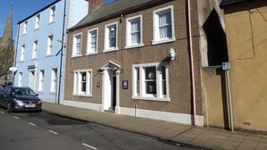 Front of property - Alannah House (Berwick-upon-Tweed)