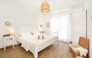 4 chambres, lit parapluie, Wi-Fi gratuit, draps fournis