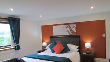 Superior Double Room, Ensuite, Garden View (Bedroom 2 KS)