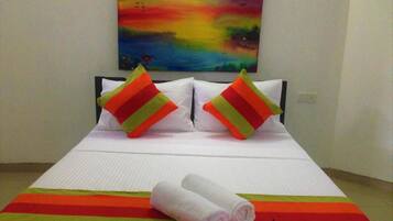 Habitación Deluxe doble, 1 cama doble | Sistema de insonorización y wifi gratis