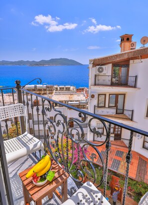 Studio, 1 Double Bed, Sea View | In-room safe, soundproofing, iron/ironing board, free WiFi - White House Apart (Kas)