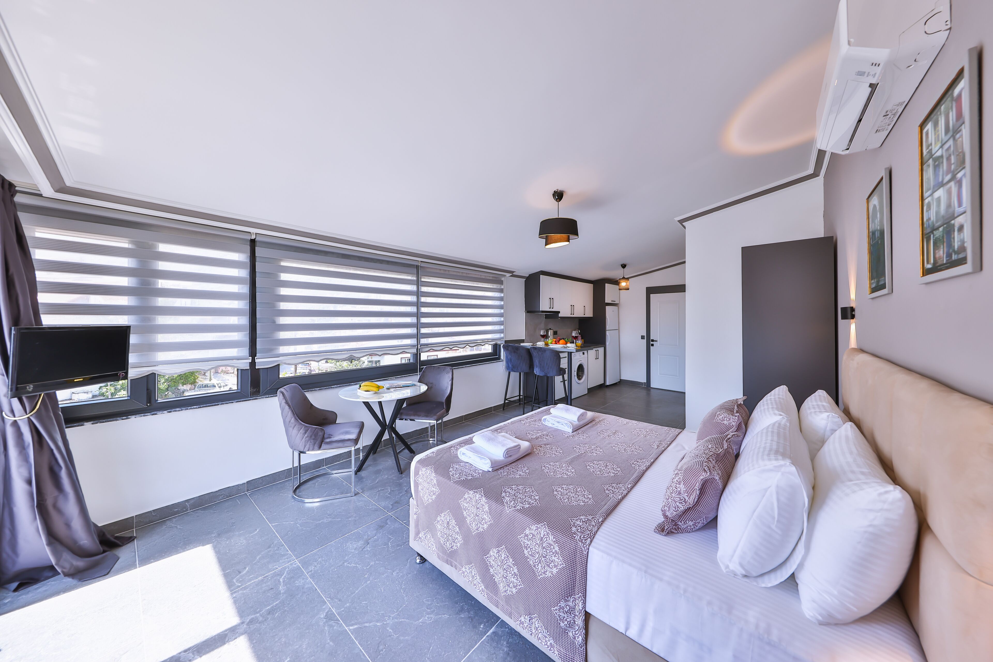 studio, 1 double bed, sea view | in-room safe, soundproofing, iron/ironing board, free wifi