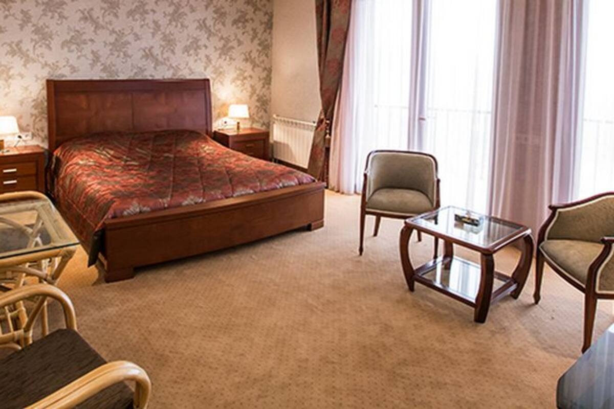 In-room safe, blackout curtains, iron/ironing board, free WiFi