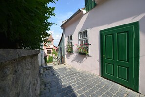 Entrée de l’hébergement