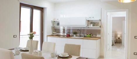 Tägliches einheimisches Frühstück (5 EUR pro Person)