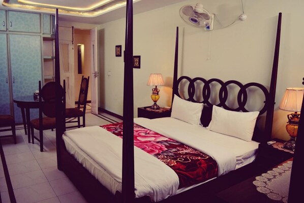 Kedap suara, tempat tidur lipat/tambahan, dan Wi-Fi gratis