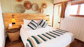 Economy Double Room | Individually decorated, desk, iron/ironing board, free WiFi