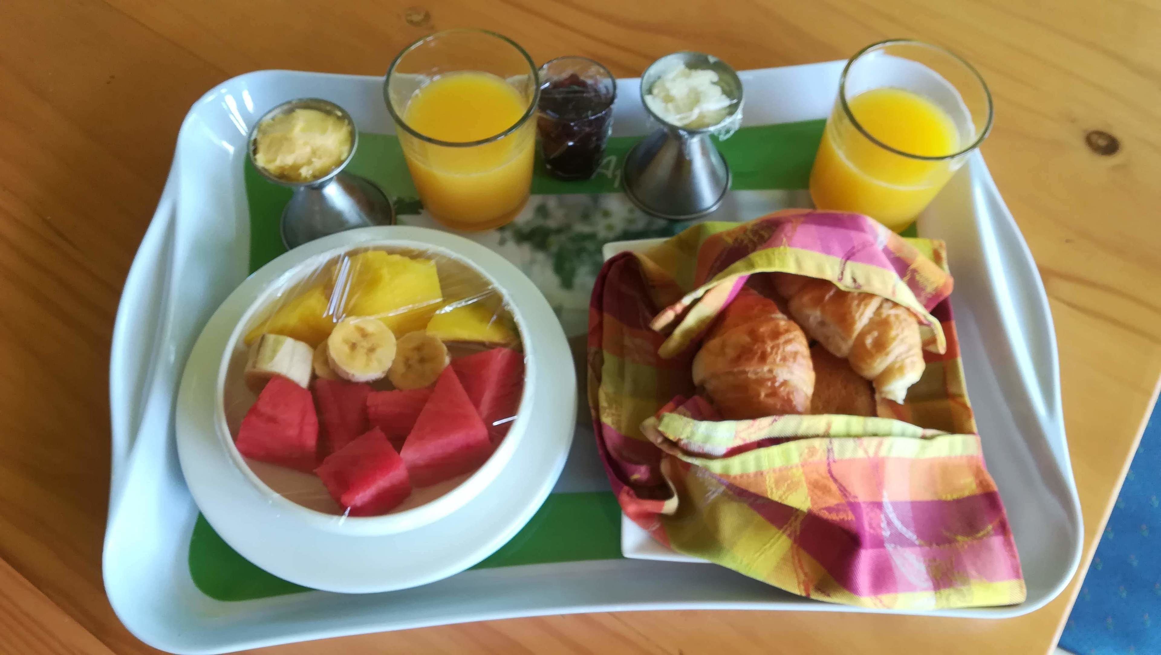 Free daily full breakfast