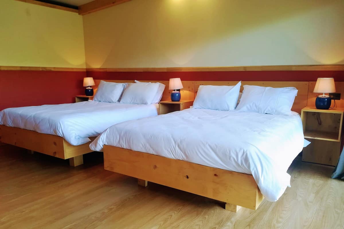 Lakens van Egyptisch katoen, luxe beddengoed, een minibar