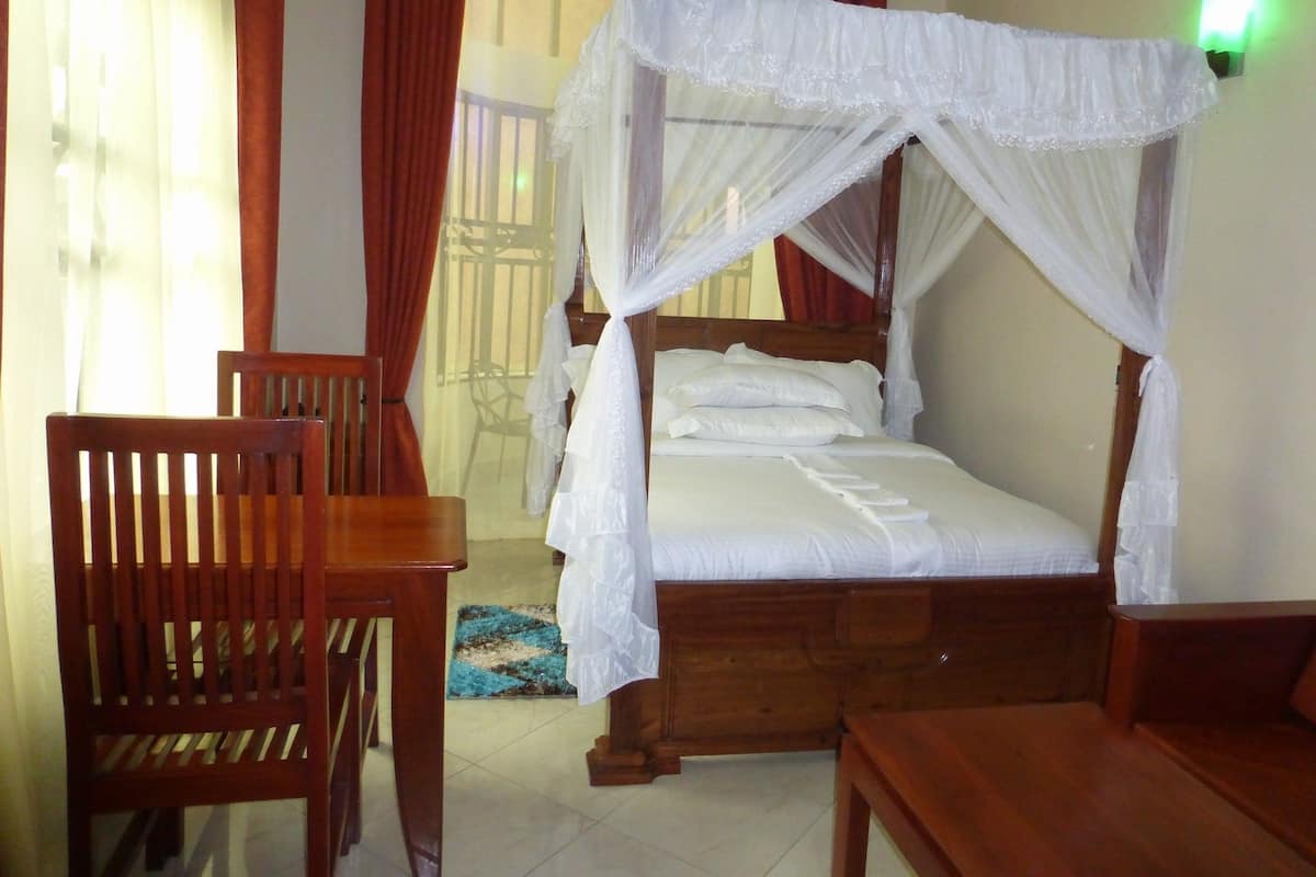 In-room safe, blackout curtains, soundproofing, iron/ironing board