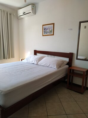 Apartamento, 1 quarto -Térreo (N2) Ar Condicionado, churrasqueira | Individually decorated, individually furnished, free WiFi - Residencial Praia Bombas (Bombinhas)