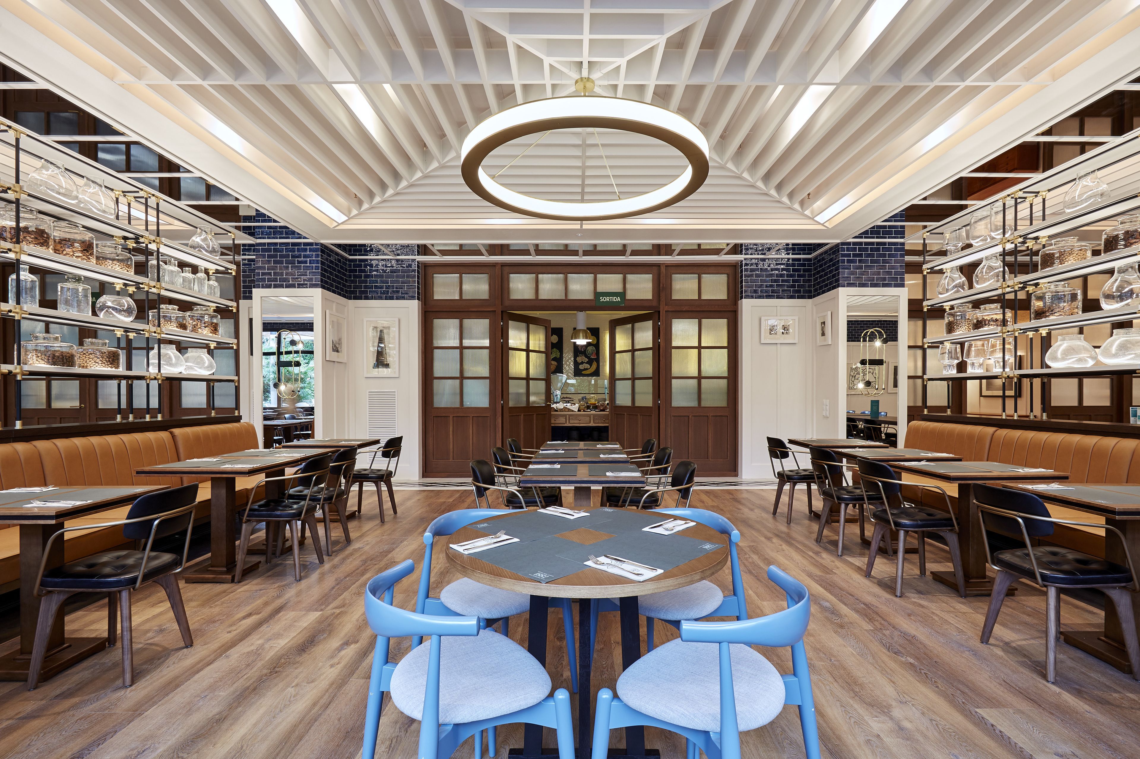 Daily buffet breakfast (EUR 19 per person)