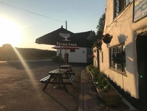 Terrace/patio - The Halfway House Inn (Bridgnorth)