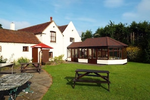 Property grounds - The Halfway House Inn (Bridgnorth)