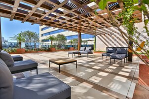 Outdoor pool, sun loungers