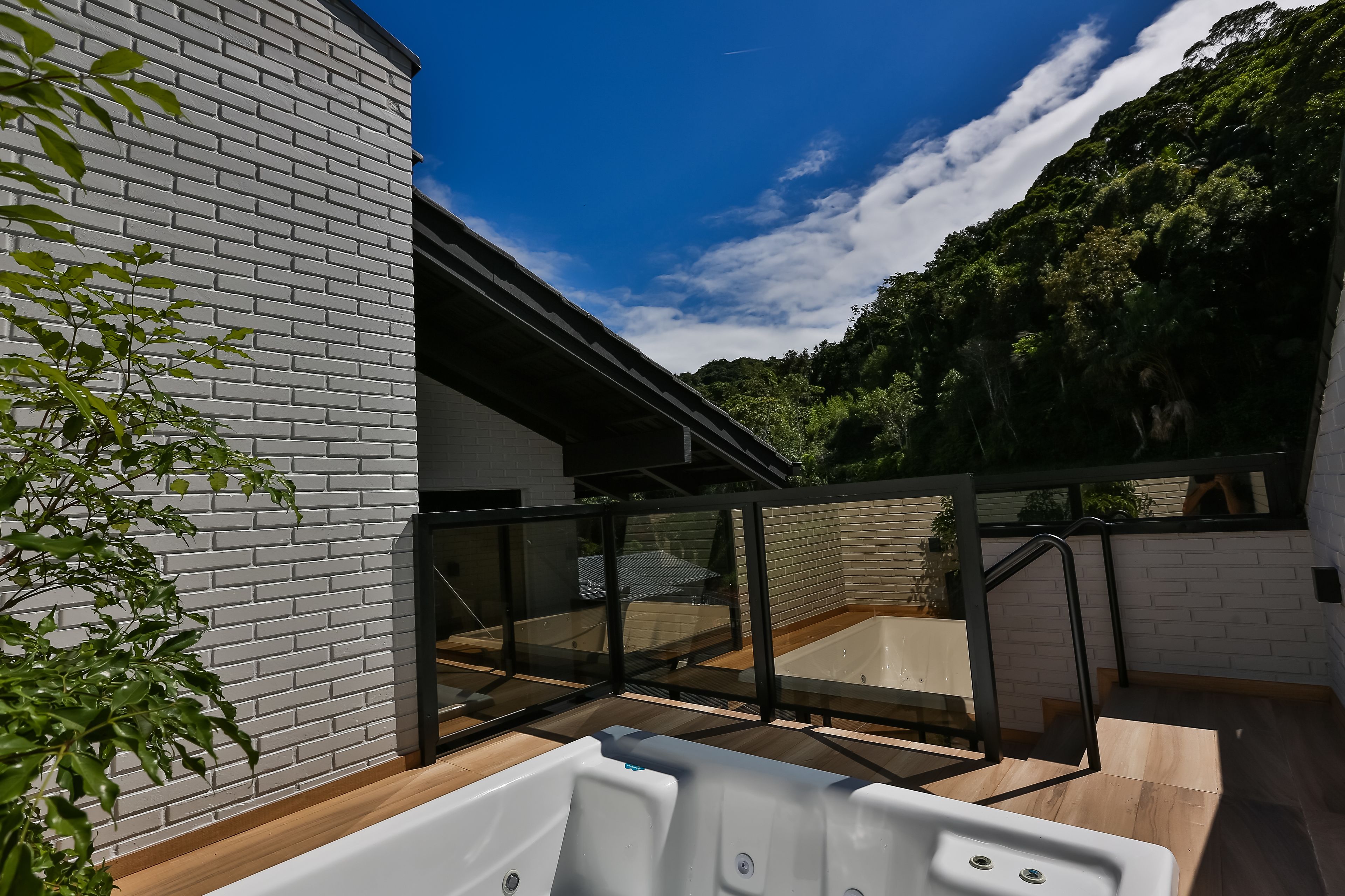 尊荣复式, 1 张特大床, 热水浴缸 | 私人 SPA 浴缸