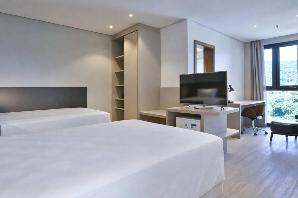 Minibar, in-room safe, blackout curtains, soundproofing