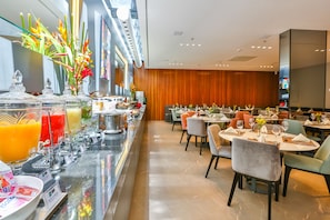 Dagelijks ontbijtbuffet inbegrepen