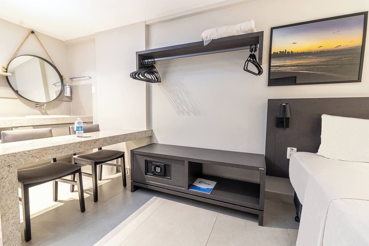 Minibar, coffres-forts dans les chambres