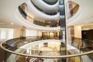 Lobby - Hotel Grand Otrada (Odesa)