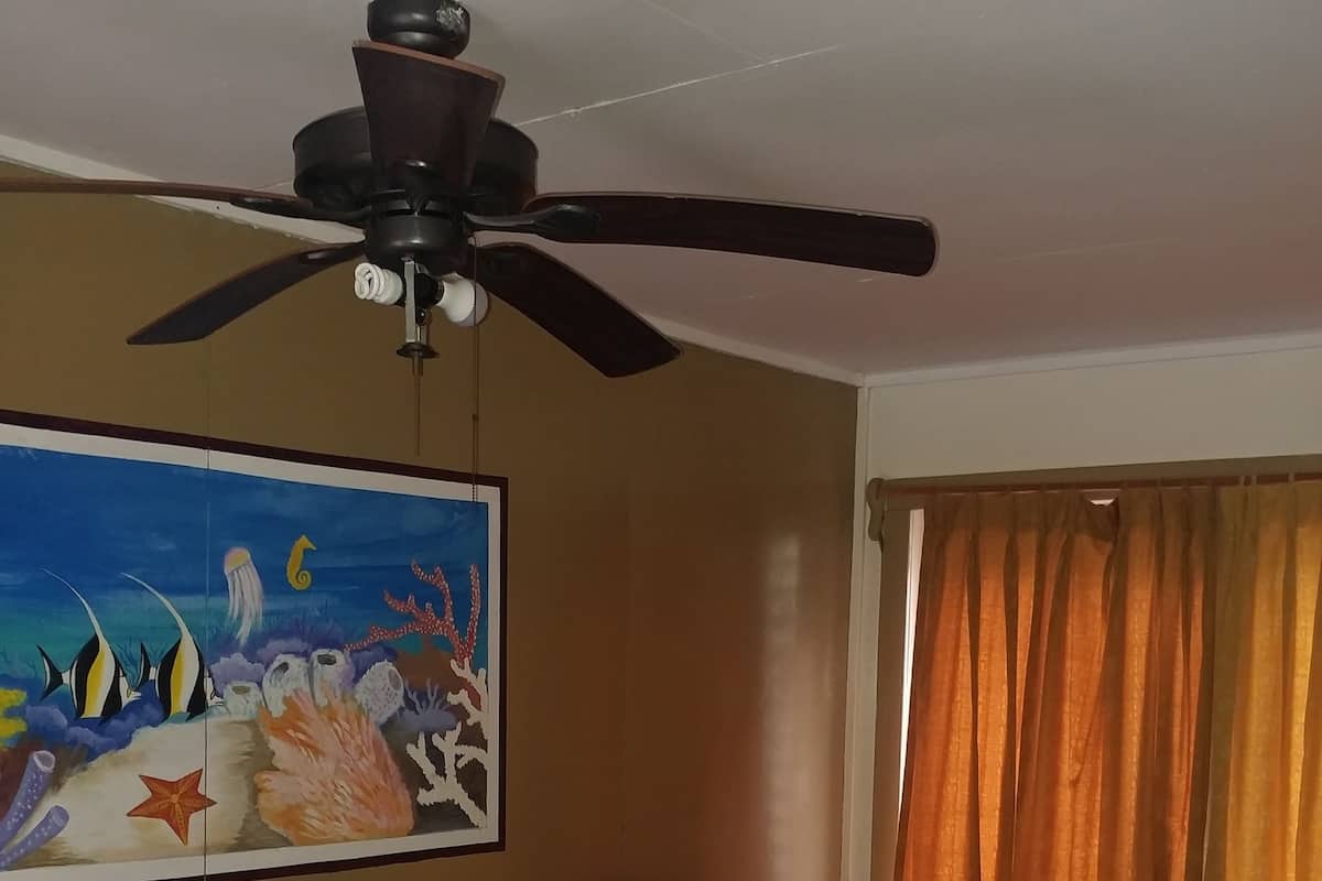 Habitación doble Confort, 2 camas matrimoniales, para no fumadores | Caja de seguridad en la habitación y decoración personalizada