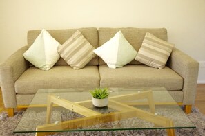 City Townhome, Multiple Beds | Living area | Flat-screen TV - Central Lake Hamilton (Hamilton)