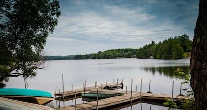 Rentoudu Big Shag-järven rannikolla-25 minuuttia Marquettesta 10 lentokentältä