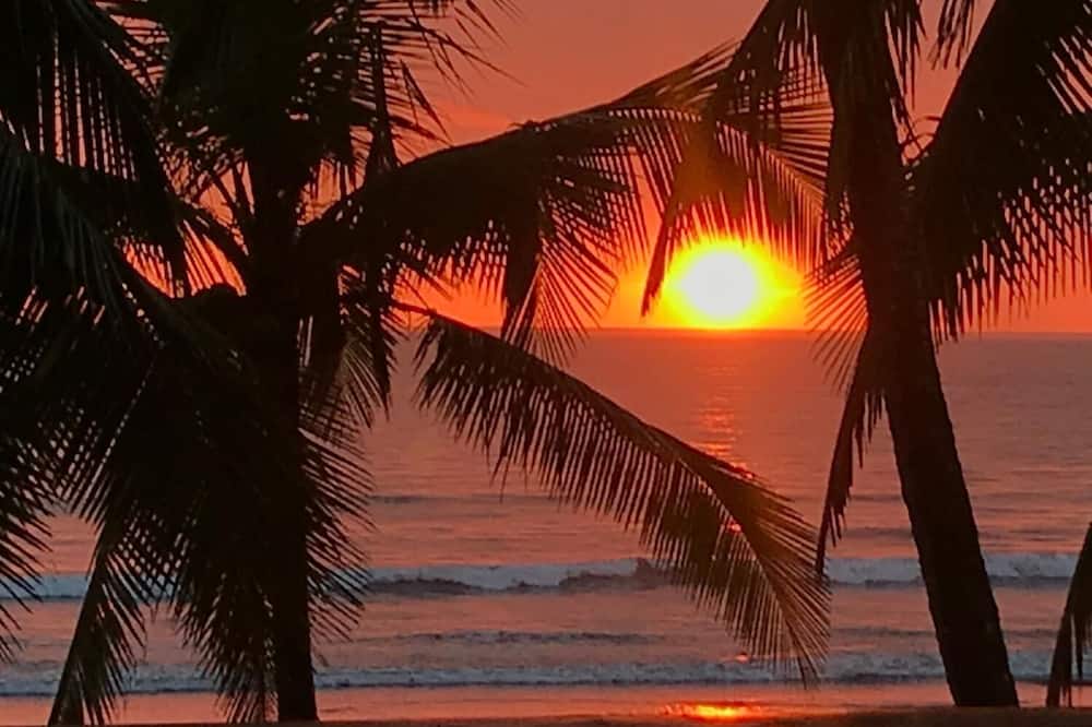 Gallina E Palo Beachfront Hotel