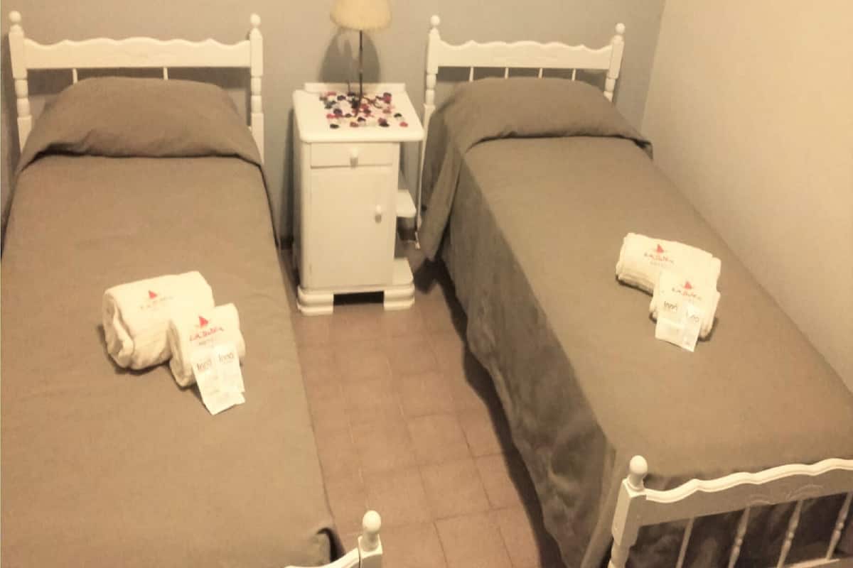 Iron/ironing board, free WiFi, bed sheets
