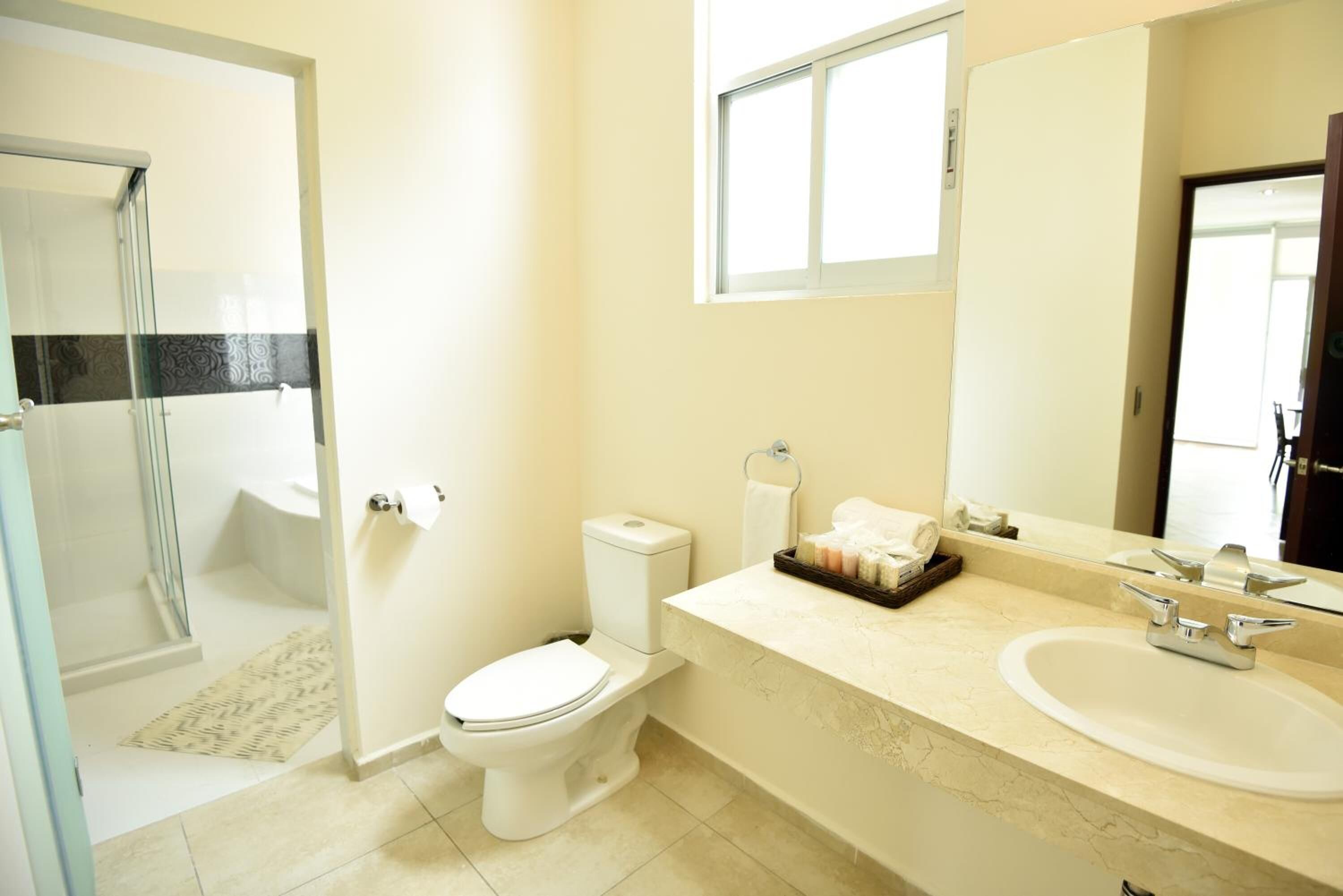 shower, free toiletries, towels