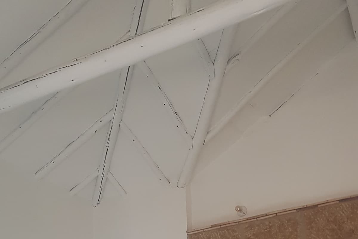 Individually furnished, soundproofing, iron/ironing board, free WiFi