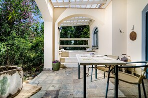 Apartment (Pecan) | Terrace/patio