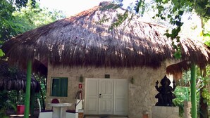 Serenity | Premium bedding, in-room safe, laptop workspace, blackout drapes - Xolumado Inspiration Village by Karisma (Playa del Carmen)