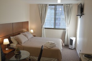 Habitacion Doble | ミニバー、遮光カーテン、アイロン / アイロン台、WiFi (無料)