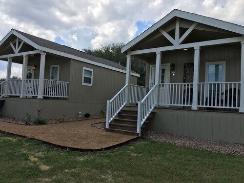 Täydellinen antiikkimessujen ostajille ja kaikelle muulle pyöreälle topille on tarjottava!