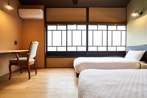 3 bedrooms, blackout drapes, iron/ironing board, free WiFi - Nagi (Kyoto)