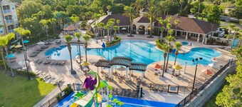 Only 2 Miles 2 Disney-FREE Water Park- Pool-Spa- Game Room-Huge & WiFi
