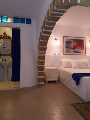 1 chambre, fer et planche Ă repasser, Wi-Fi, draps fournis