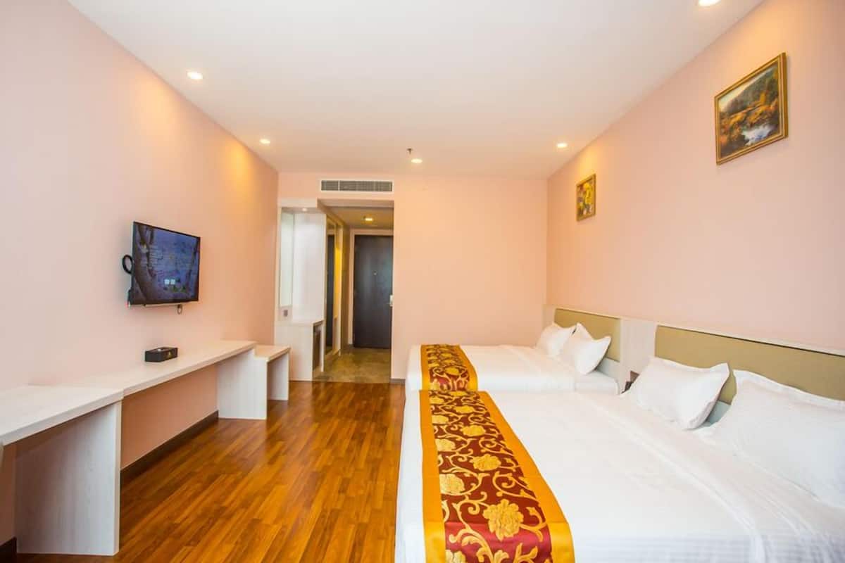 in-room safe, desk, soundproofing, iron/ironing board