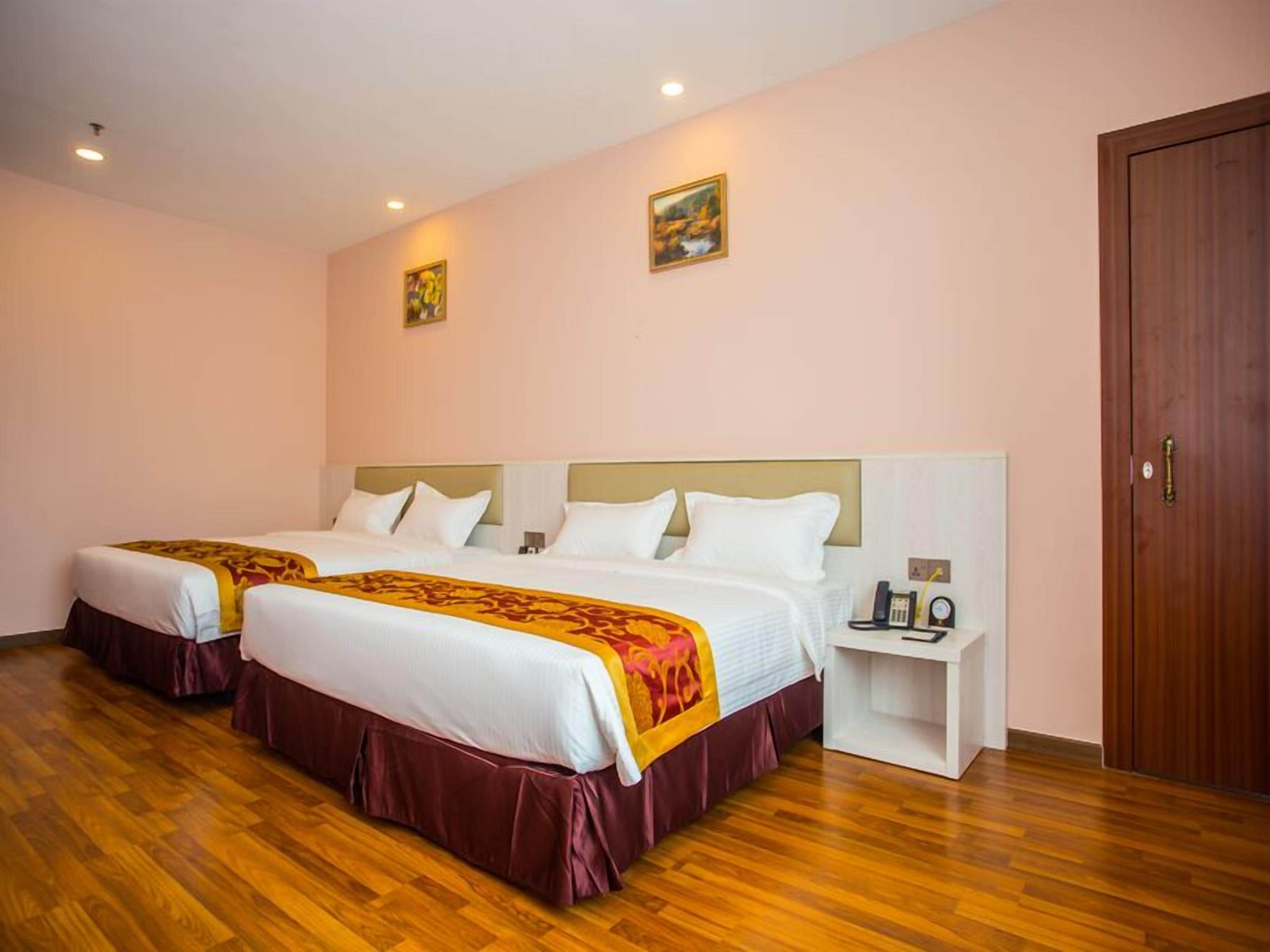 in-room safe, desk, soundproofing, iron/ironing board